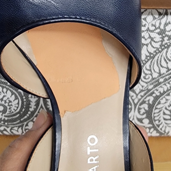 Franco Sarto Size 6 - Navy Blue 3-1/2" Heels - Picture 7 of 7